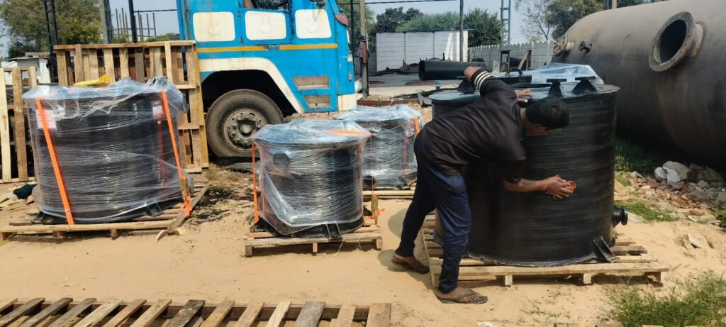 HDPE SPIRAL TANK EXPORT DUBAI MAX FIBER INDIA